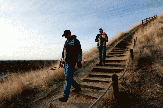 Mn113379hikingmr 6851392298 O